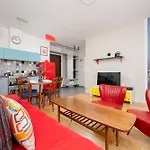 American Retro With Balcony Powisle By Renters