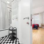 American Retro With Balcony Powisle By Renters Warschau