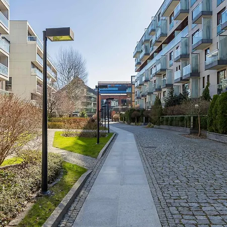 Leszczynska American Retro With Balcony Warsaw's Powisle By Renters Apartment *
