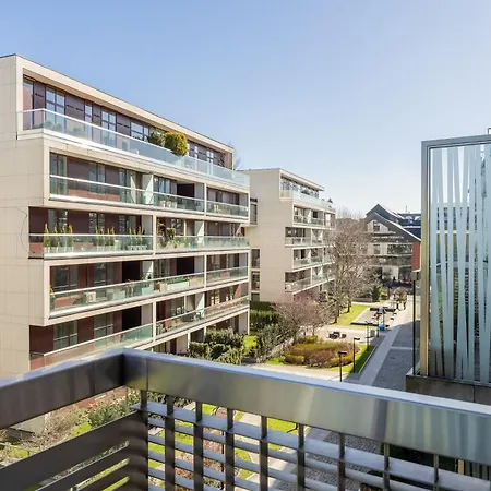 American Retro With Balcony Powisle By Renters Apartamento